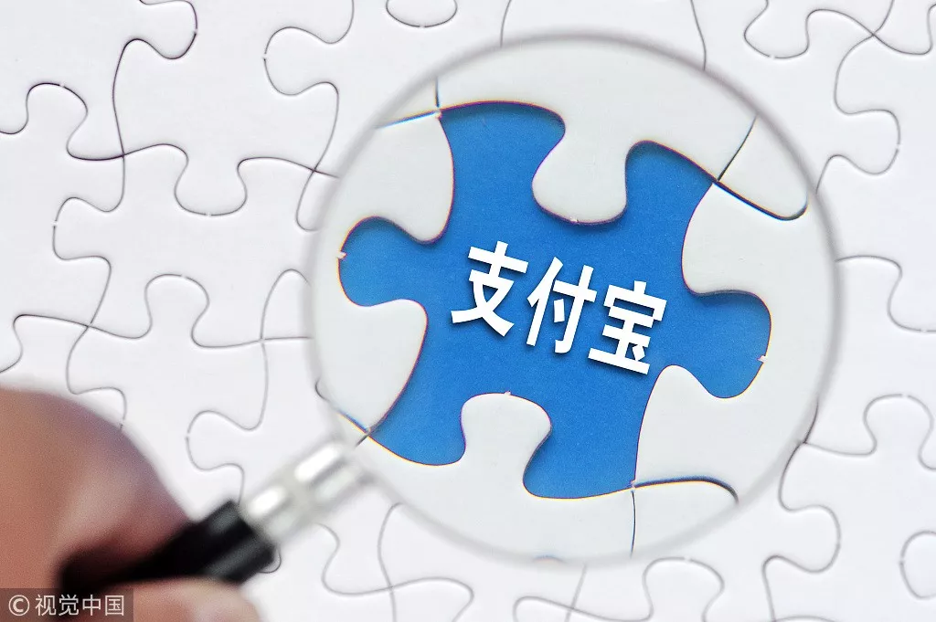在這個二維碼的年代，泰國游客說“掃碼支付就是方便”